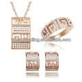 Alibaba com anneau de luxe boucles d&#39;oreille collier mariage magnifique cristal nuptiale bijoux en or ensembles